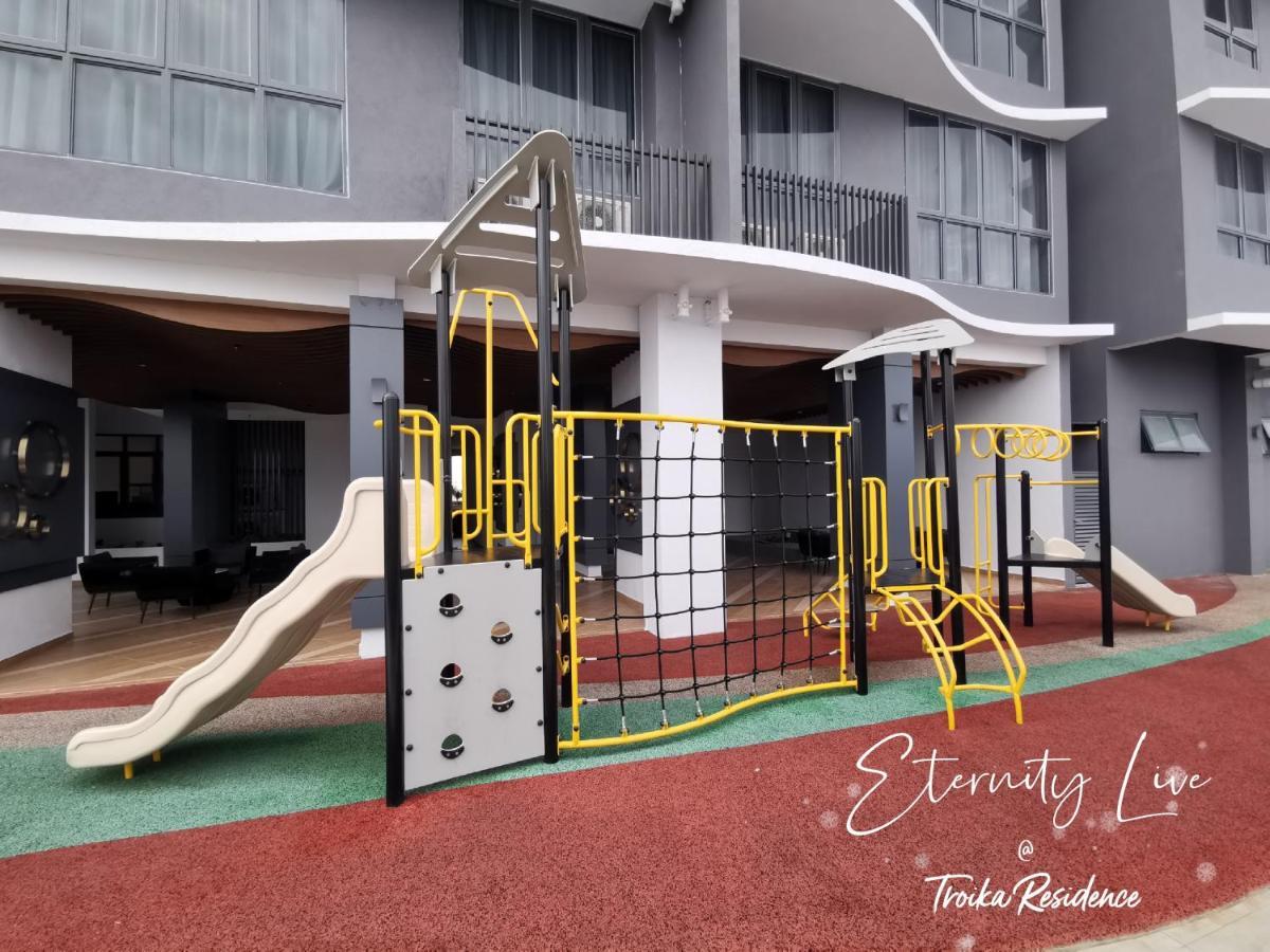 Troika Residence Kota Bharu @ Eternity Live-1B4Pax エクステリア 写真